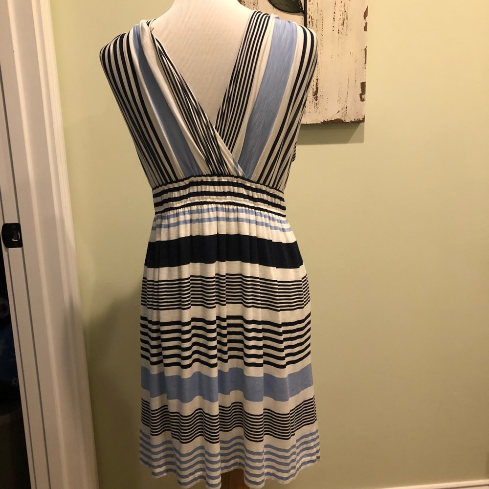 Loft Dress - Picture 2 of 2